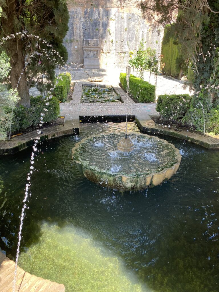Kühlendes Wasserspiel