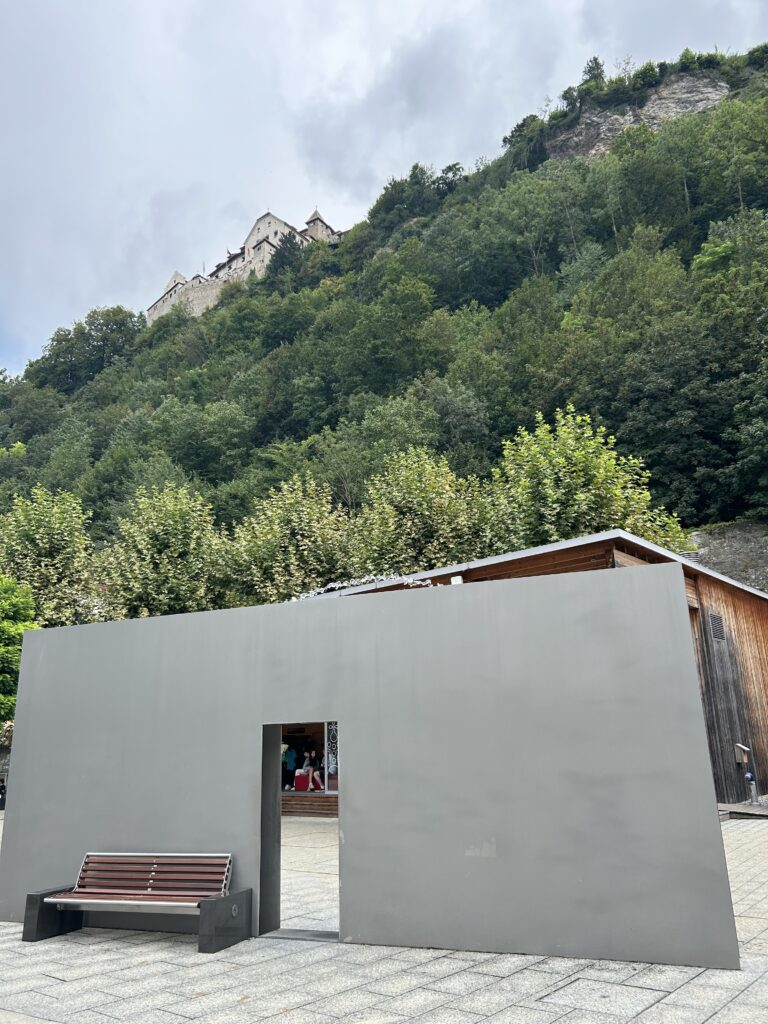 Schweizer-Brunnen