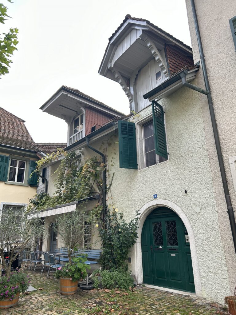 Lauschiger Hinterhof