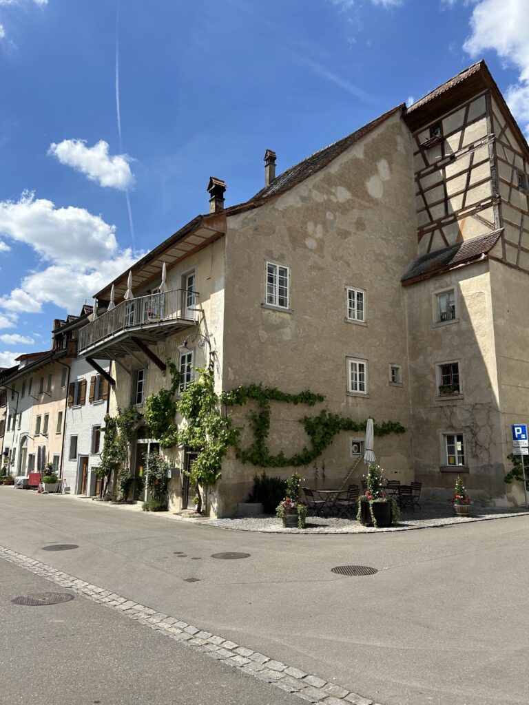 Romantische Strassenecke