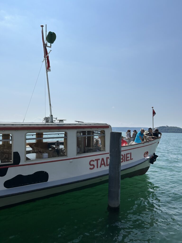 Das Schiff "Stadt Biel"