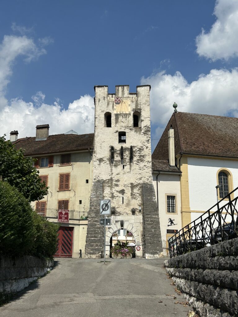 Tour de Rive