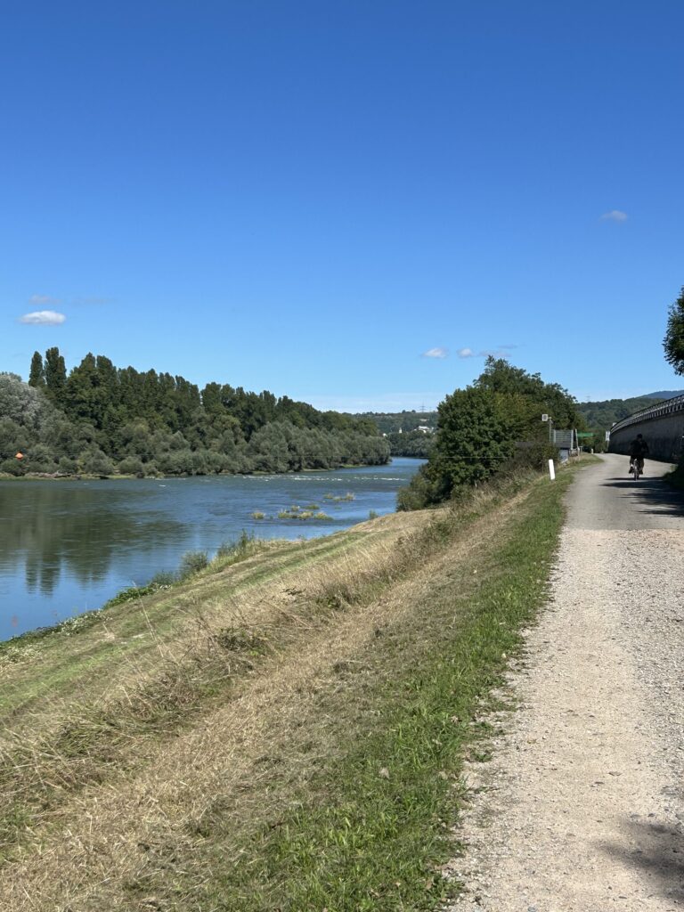 Rhein bei Rheinweiler